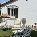 Maison Blanche Apartamento *